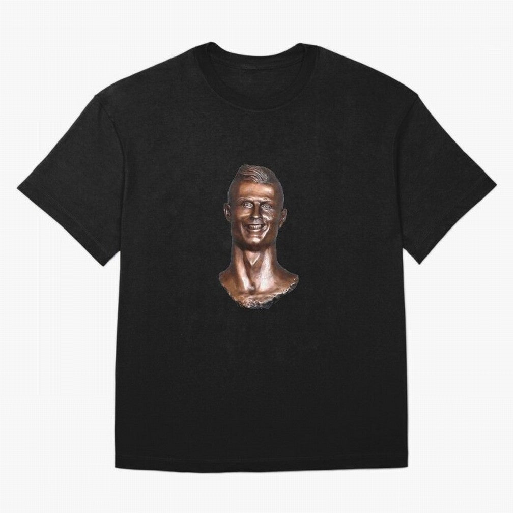 Cristiano Ronaldo Statue Oversized T-Shirt Fuel the Hype around FIFA World Cup 2026 USA Canada Mexico for Fans of Messi, CR7 and Mbappe and England, France and Netherlands, Bringing Stadium Memories, Football Loyalty, International Chants and