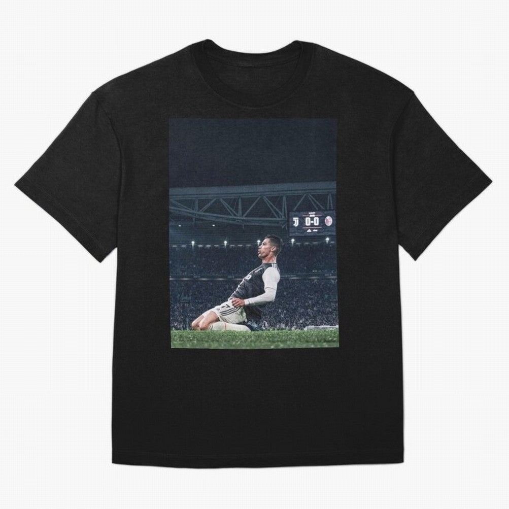Wallpaper Cristiano Celebration Oversized T-Shirt Represent the Passion of Global Football Passion for FIFA World Cup 2026 Group Stage, Built around Messi, Portugal, Spain and Germany, Vintage Soccer Flavor, Modern Football Stars, National Flags