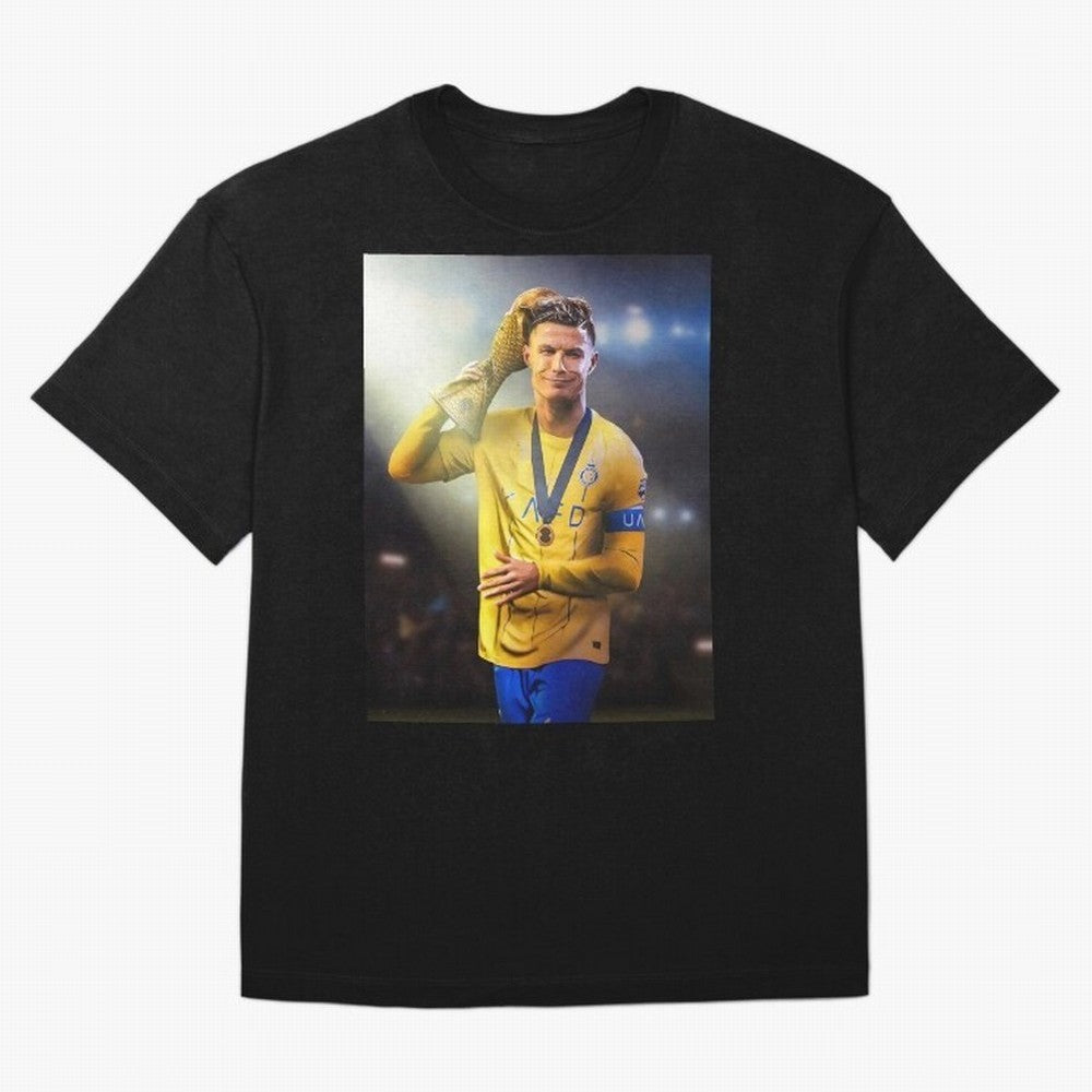 Cristiano Ronaldo Oversized T-Shirt Celebrate the FIFA World Cup 2026 Journey through Cristiano Ronaldo, Haaland and CR7 Highlights, Brazil Pride, Retro Football Energy, Iconic Rivalries, Trophy Chase Drama and Stadium Atmosphere; Ideal for