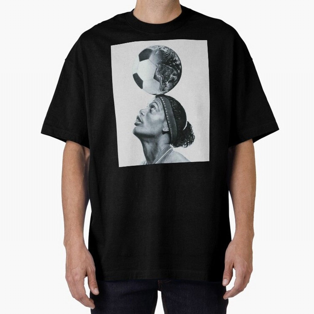 Art Ronaldinho Illustration Oversized T-Shirt Spotlight FIFA World Cup 2026 USA Canada Mexico for Fans of Messi, Neymar and Mbappe and France, Bringing Retro Football Energy, Iconic Rivalries, Trophy Chase Drama and Stadium Atmosphere; Perfect for