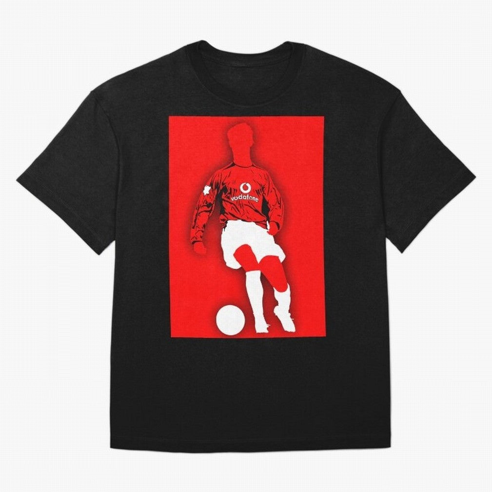 Cristiano Ronaldo Manchester United Silhouette ¨C Legendary Red Devil Artwork by GrizzlyGFX Oversized T-Shirt Experience the FIFA World Cup 2026 Journey through Messi and Cristiano Ronaldo Highlights, England, France and Netherlands Pride, Global
