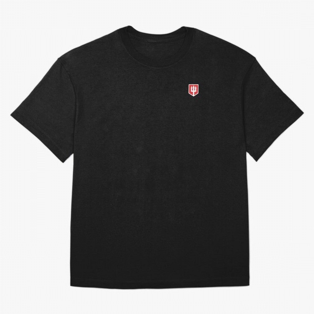 Manchester United Minimal Badge Oversized T-Shirt Turn Every Weekend Toward FIFA World Cup 2026 USA Canada Mexico Connected to Haaland and Mbappe, Brazil, Portugal and Argentina Energy, Sports Nostalgia, International Competition, Famous Players