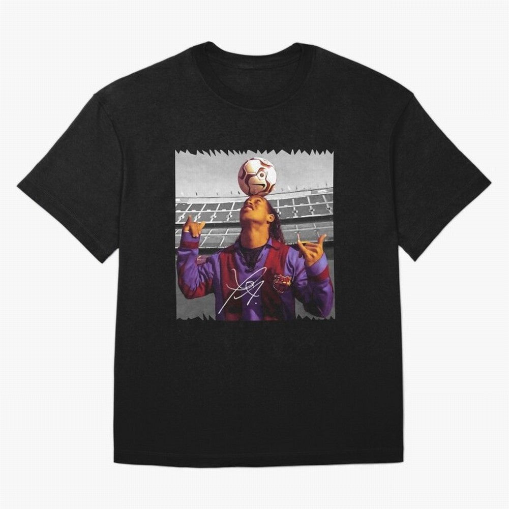 Ronaldinho - vintage Oversized T-Shirt Treasure Global Football Passion for FIFA World Cup 2026 USA Canada Mexico, Centered on CR7, Argentina, Goal Celebration Energy, Supporter Heritage, Football Icons and Worldwide Tournament Joy; Made for