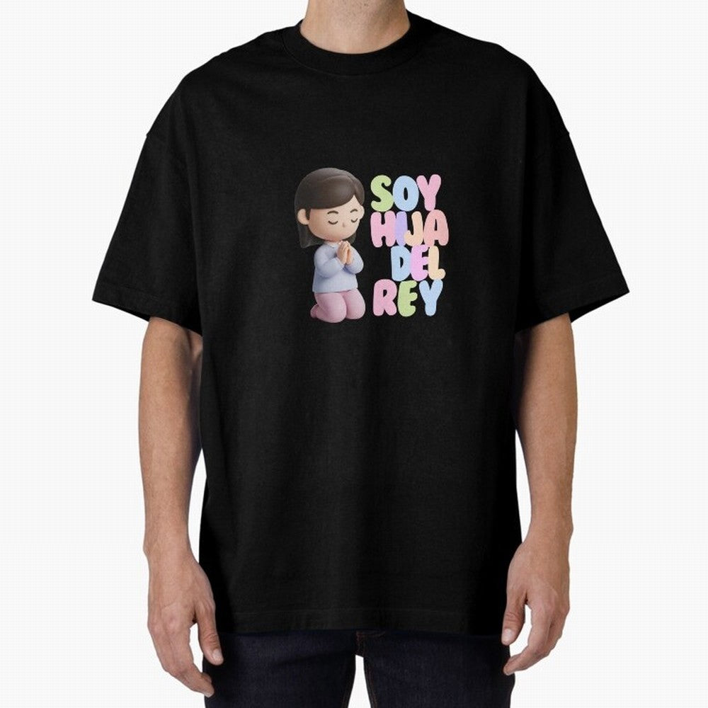 Soy Hija del Rey | Dise?o Cristiano Dulce en Colores Pastel Oversized T-Shirt Follow the Road to FIFA World Cup 2026 Group Stage for Fans of Mbappe and Portugal, Spain and Germany, Bringing Worldwide Fan Energy, Dramatic Goals, Stadium Lights and
