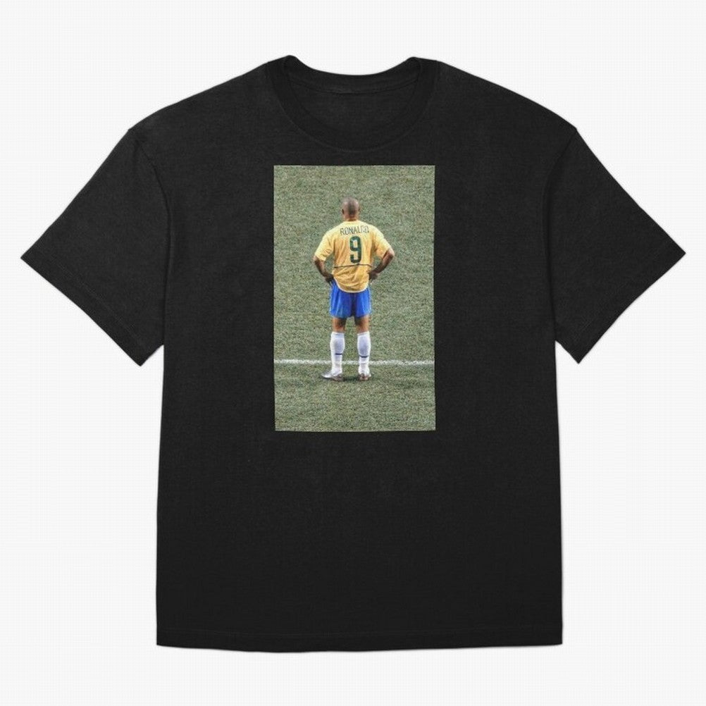 Illustration Ronaldo Luis Nazario de Lima Oversized T-Shirt Bring Global Tournament Vibes to FIFA World Cup 2026 Featuring Cristiano Ronaldo, Argentina, France and Brazil Energy, Worldwide Fan Energy, Dramatic Goals, Stadium Lights and Championship