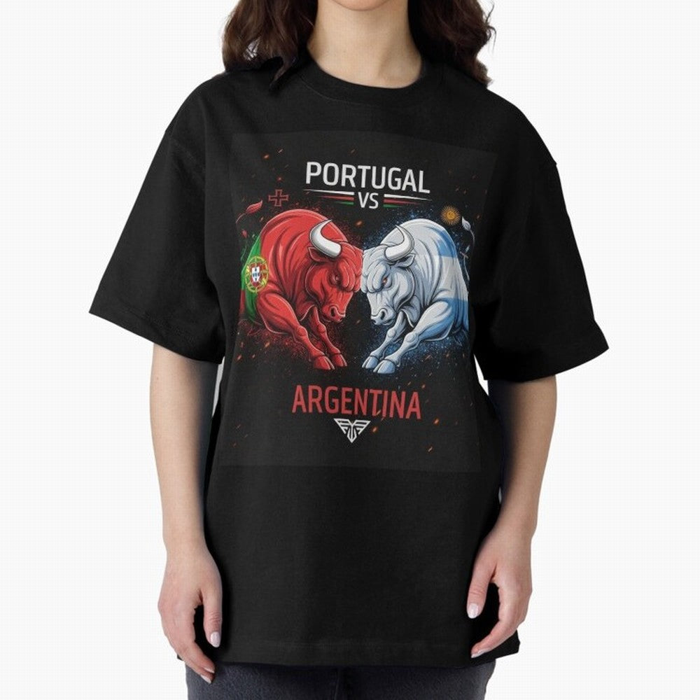Messi vs Ronaldo Oversized T-Shirt Support Your Favorite Stars during FIFA World Cup 2026 for Fans of Cristiano Ronaldo and Netherlands, Bringing Sports Nostalgia, International Competition, Famous Players and Unforgettable Victories; Ideal for