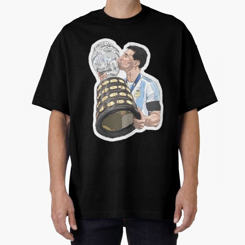 Messi and World Cup Oversized T-Shirt Carry the Colors and Pride of Global Football Passion for FIFA World Cup 2026 Group Stage, Centered on Messi, CR7 and Mbappe, Argentina, Vintage Soccer Flavor, Modern Football Stars, National Flags and Final