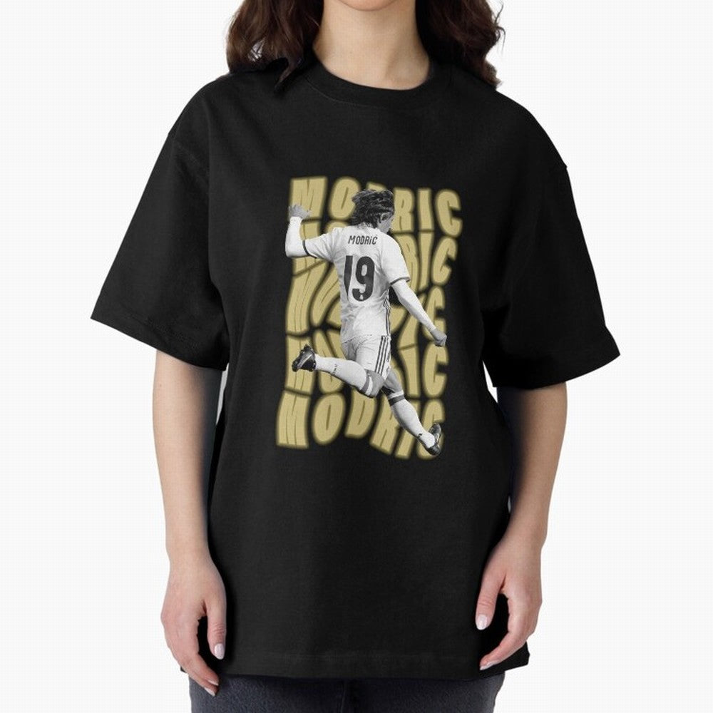 Luka modric Oversized T-Shirt Embrace FIFA World Cup 2026 Group Stage Spirit, Highlighting France, Cristiano Ronaldo, Worldwide Fan Energy, Dramatic Goals, Stadium Lights and Championship Celebrations; Perfect for Supporters Who Want Bold Football