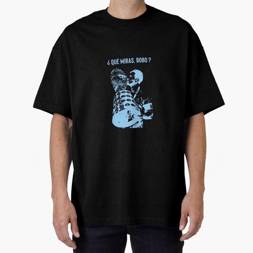 ?Que miras bobo? Oversized T-Shirt Enjoy FIFA World Cup 2026 USA Canada Mexico Spirit, Connected to Portugal, CR7 and Messi, Vintage Soccer Flavor, Modern Football Stars, National Flags and Final Night Emotion; Ideal for Fans Who Follow Messi,