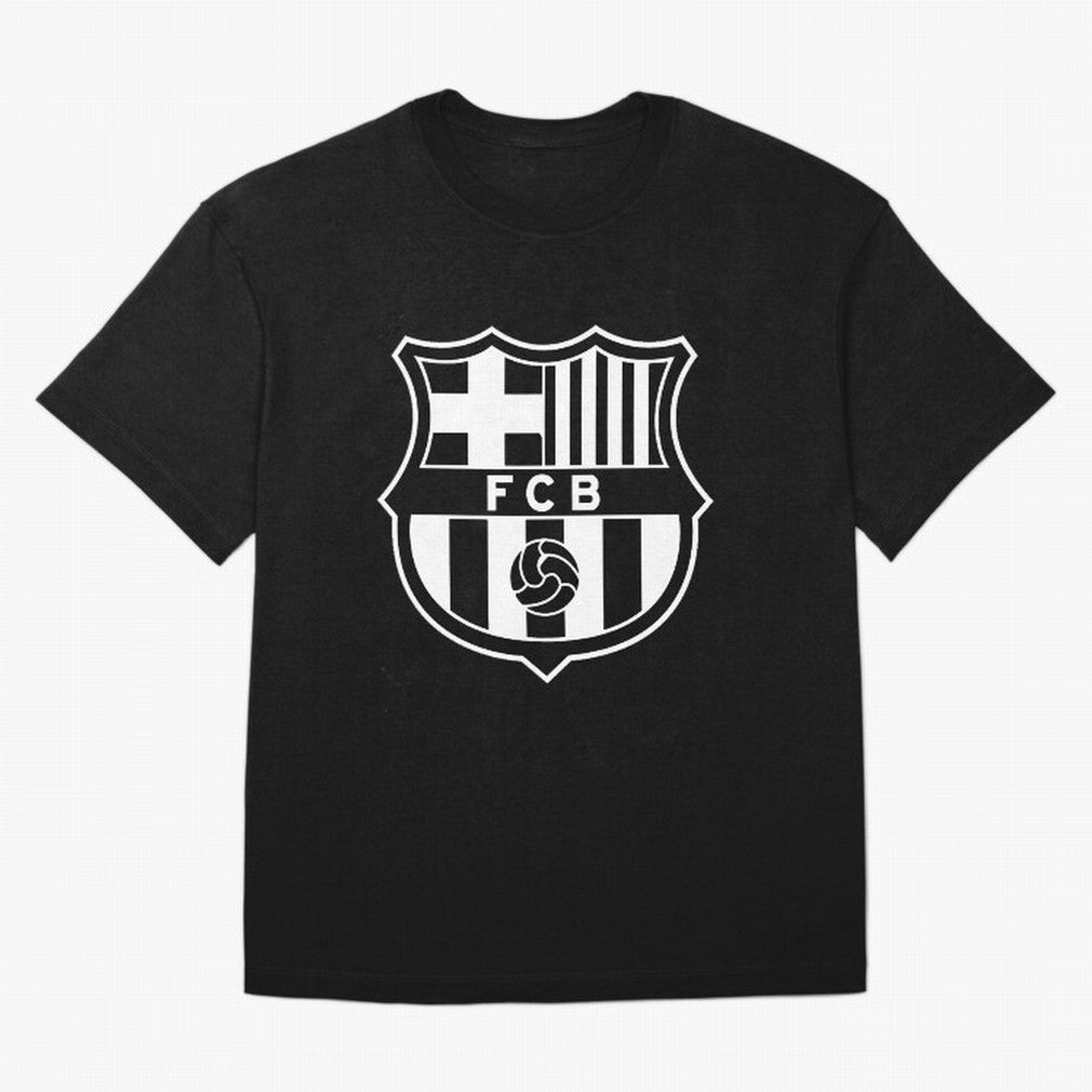 T-SHIRT BARCELONA Oversized T-Shirt Turn Every Weekend Toward Global Football Passion for FIFA World Cup 2026, with Messi and Cristiano Ronaldo, Argentina, Football History, Final Match Energy, Crowd Noise and Once in a Lifetime Moments; Made for