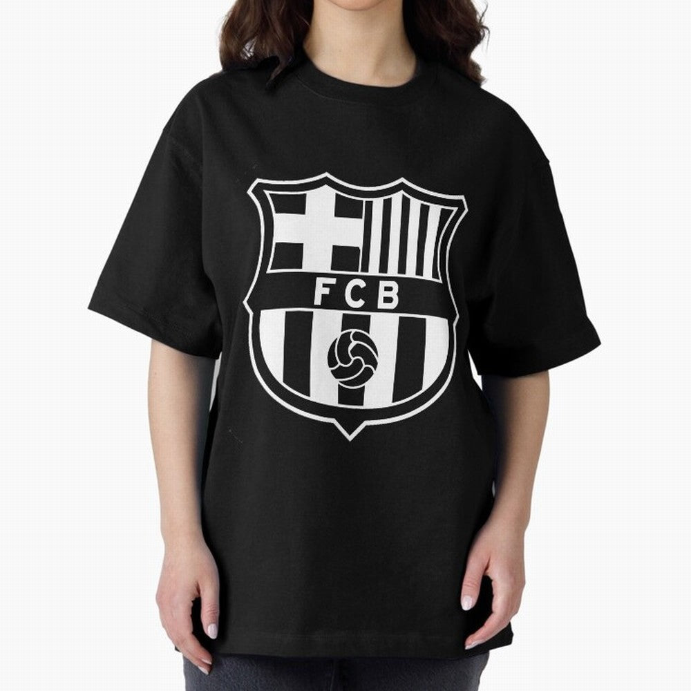 T-SHIRT BARCELONA Oversized T-Shirt Turn Every Weekend Toward Global Football Passion for FIFA World Cup 2026, with Messi and Cristiano Ronaldo, Argentina, Football History, Final Match Energy, Crowd Noise and Once in a Lifetime Moments; Made for