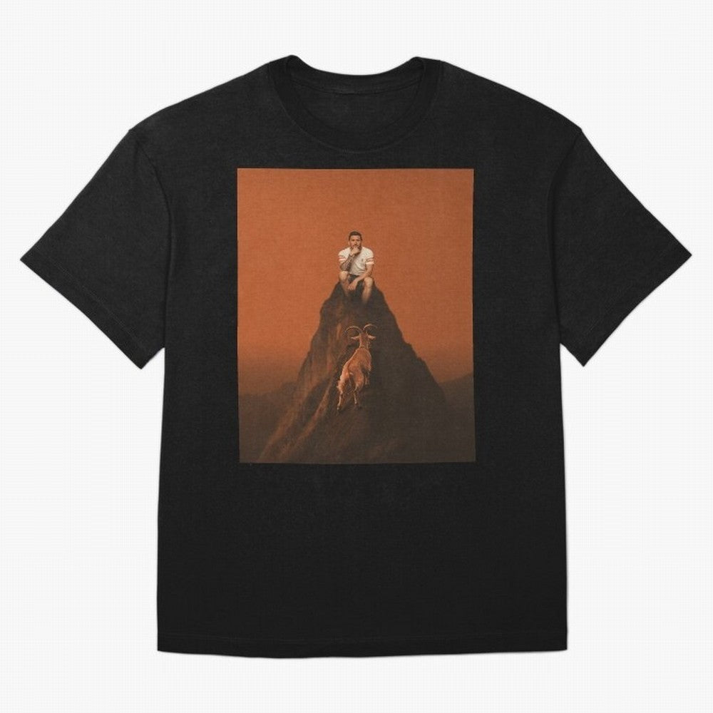 Goat messi football sunset Oversized T-Shirt Celebrate the Magic of the FIFA World Cup 2026 USA Canada Mexico Journey through Mbappe and Neymar Highlights, France and Portugal Pride, Football Passion, Legendary Performances, Festival Vibes and
