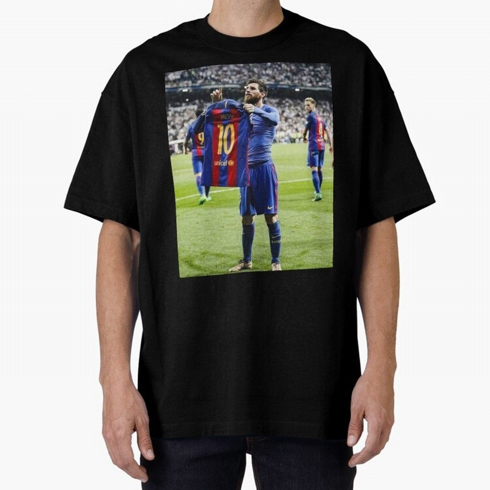 Lional Messi Poster Design Oversized T-Shirt Treasure the FIFA World Cup 2026 USA Canada Mexico Journey through Messi, CR7 and Mbappe Highlights, Spain and Netherlands Pride, Champion Mindset, Group Stage Buzz, Knockout Tension and Passionate Fan