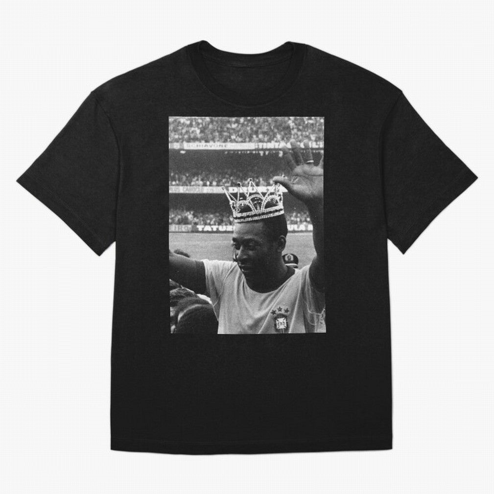 Pel¨¦ wears the crown Classic T-Shirt Turn Football Passion into Match Day Hype around FIFA World Cup 2026 Group Stage, Messi and Cristiano Ronaldo, Portugal, Global Supporter Spirit, Legendary Goals, National Colors and Tournament Celebration;
