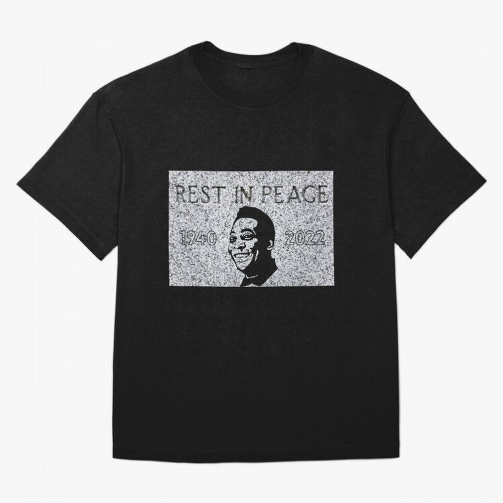 RIP Pel¨¦, 1940-2022 Oversized T-Shirt Share the Excitement of FIFA World Cup 2026 Group Stage Spirit, Made for Spain, Neymar, Haaland and Cristiano Ronaldo, Vintage Soccer Flavor, Modern Football Stars, National Flags and Final Night Emotion; Made